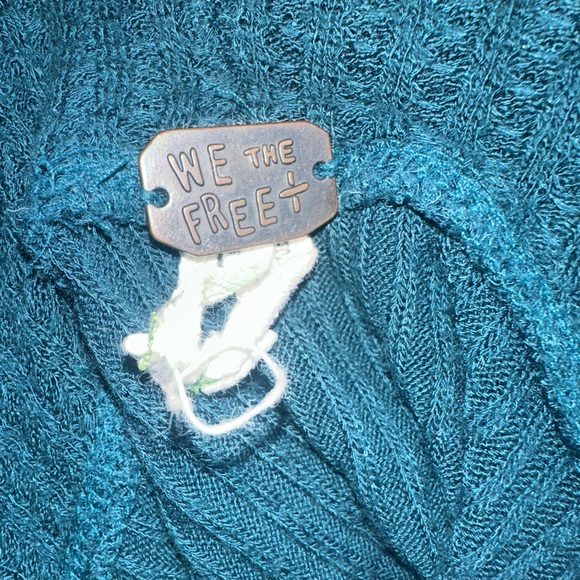 Free People Women’s Dark Teal High-Low Turtleneck Thermal Size Small - Picture 4 of 5